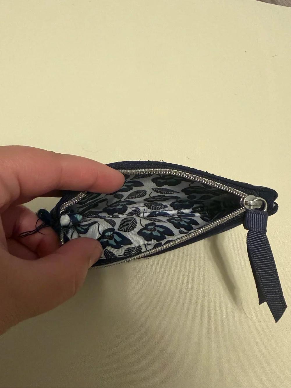 Vera Bradley Navy Floral ID Card Holder